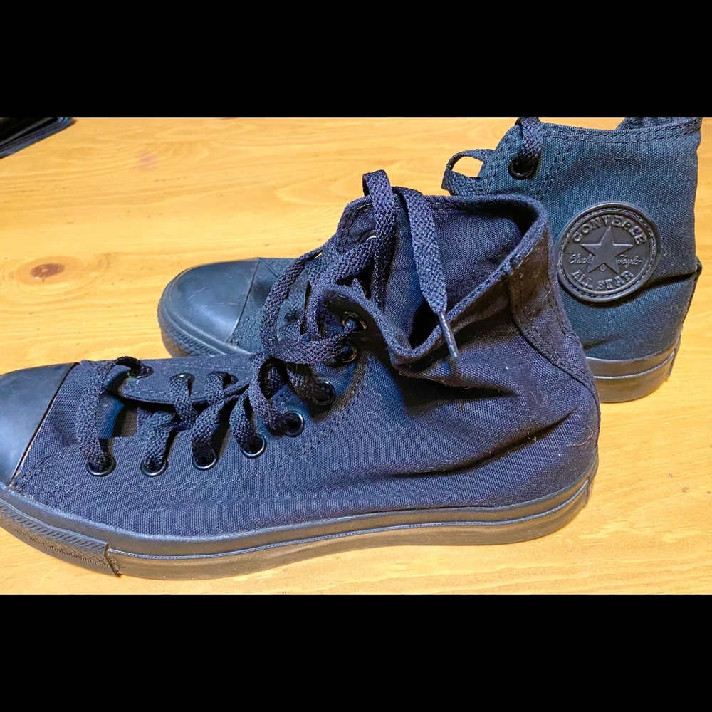Men’s all black converses size 9